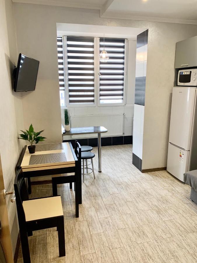 Apartment in center Ivano-Frankivsk Buitenkant foto